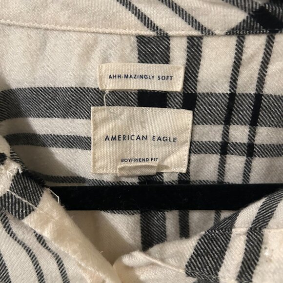 American Eagle Ahh-Mazingly Soft Boyfriend Oversized Check Flannel - Picture 2 of 3